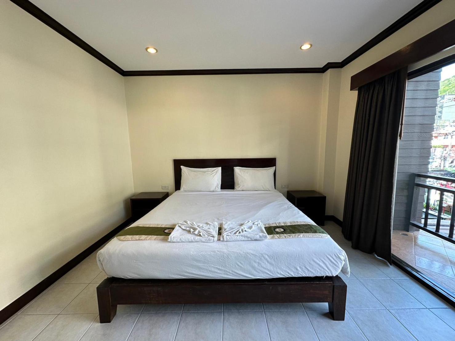 Khách sạn Baan Kingkeaw Thamdee