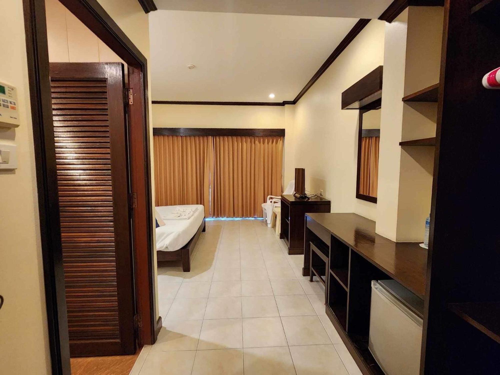 Khách sạn Baan Kingkeaw Thamdee
